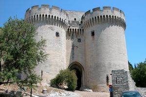 Porte fortifiée du Fort Saint-André